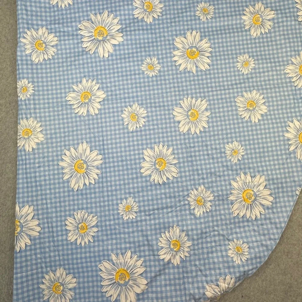 70s Vtg Blue Gingham Daisy Floral Oval Tablecloth Flannel Backed 50x68